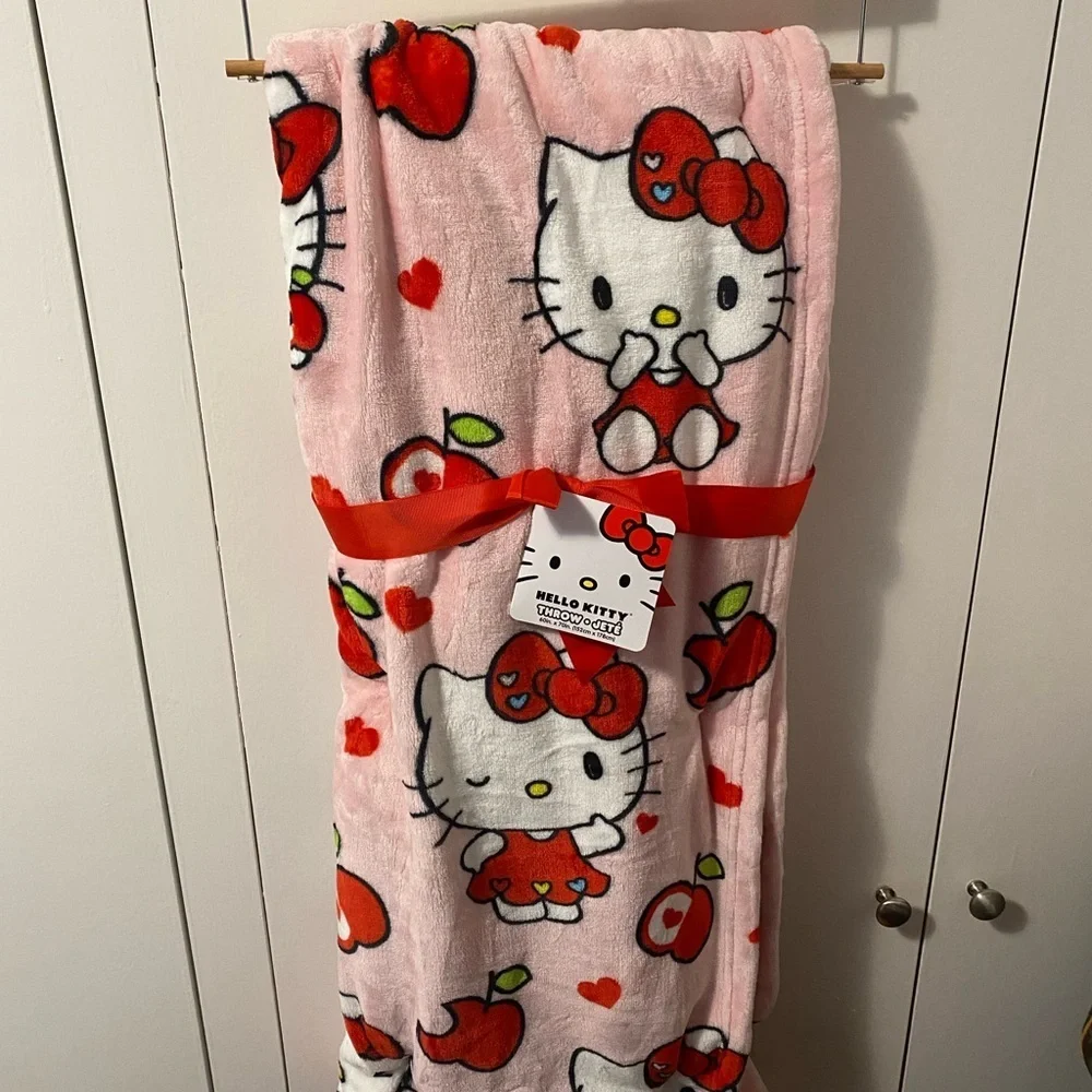 HELLO KITTY BLANKET THROW